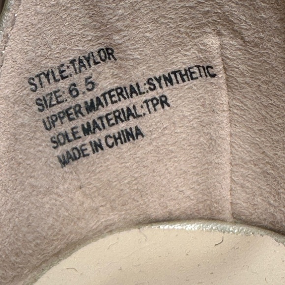 LULU’S Taylor Gold Ankle Strap Heels in US 6.5 sandals open toe date black tie - Picture 11 of 16